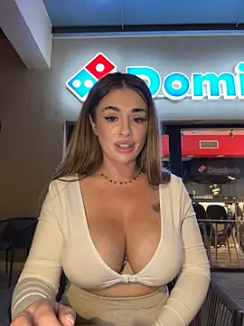 IsabellaEtthan's Live XXX Chat