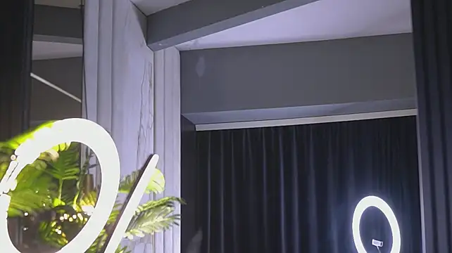 CamillaStarrX's Webcam Show
