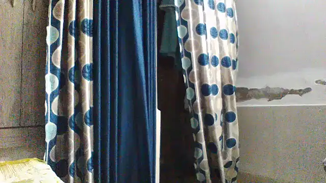 shalini_fire's Live XXX Chat