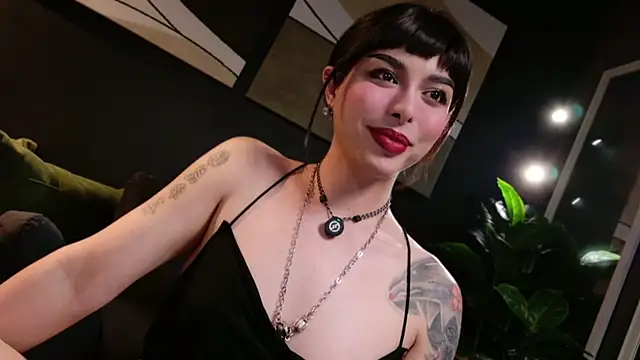 LetisiaRocks Show in webcam