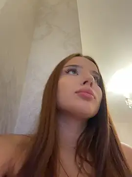Immy_Megan Adlı Modelin Canlı XXX Sohbeti