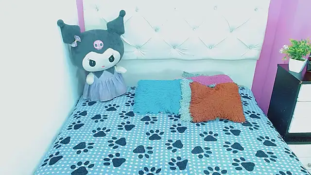 antonela_xxx 网络视讯表演