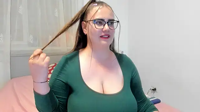 amiravyxen Adlı Modelin Canlı XXX Sohbeti