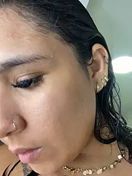 Rose_monroee Chat XXX in diretta