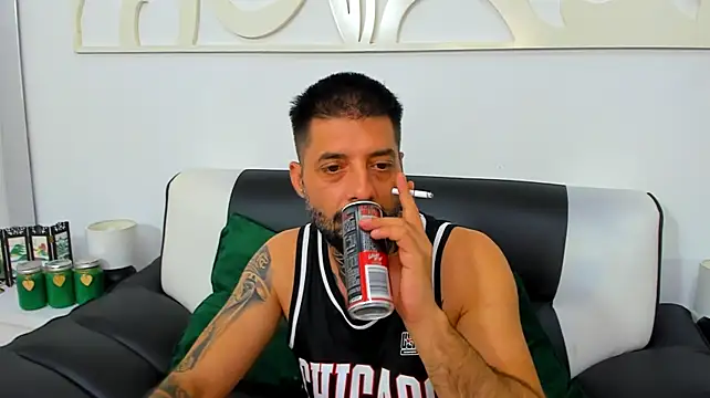 TommyDum Live XXX-chat