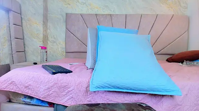 ariana_florez_ Adlı Modelin Canlı XXX Sohbeti