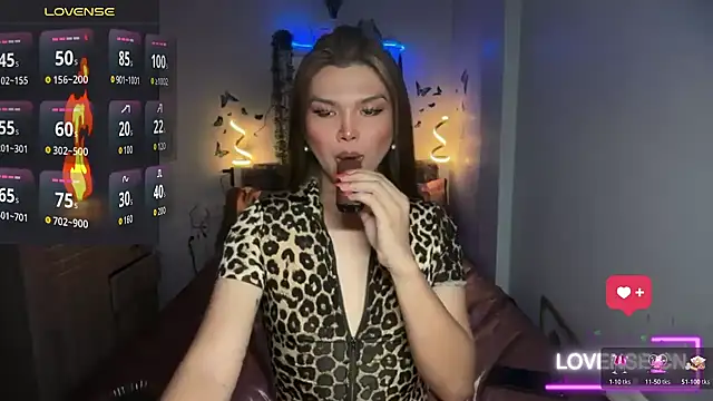 SugarTemptationXn Live XXX chat