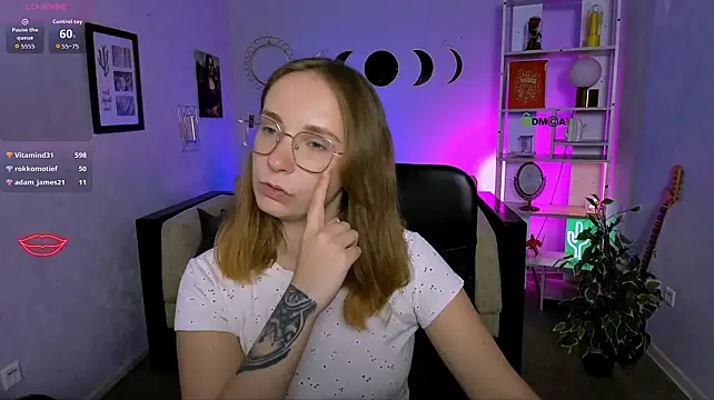 Онлайн чат XXX evalora_vei