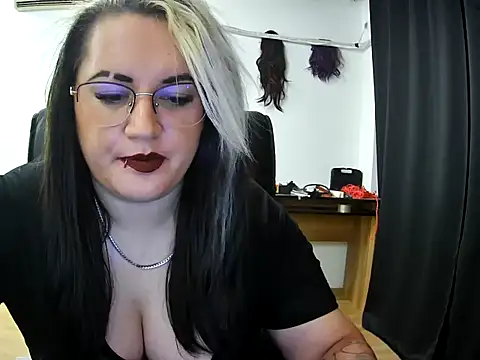 Becca-Van-Boa Chat XXX in diretta
