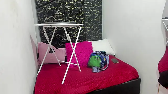 DakotaRosz লাইভ XXX চ্যাট