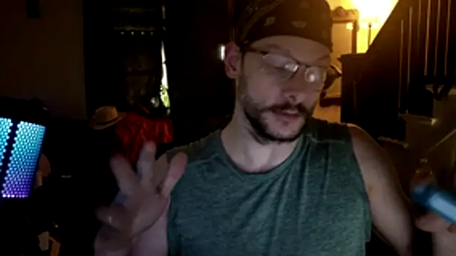 MasterDaddyCool – Naživo XXX chat