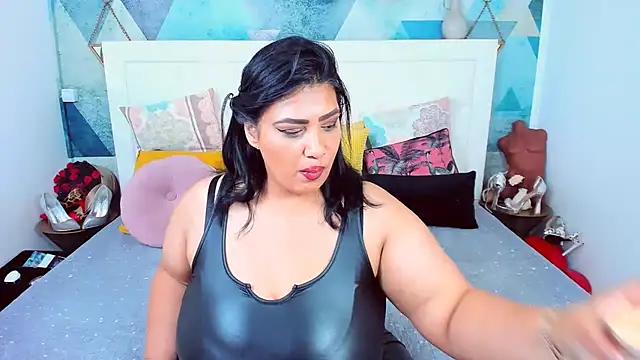 צ'אט XXX בשידור חי של AmyCubes