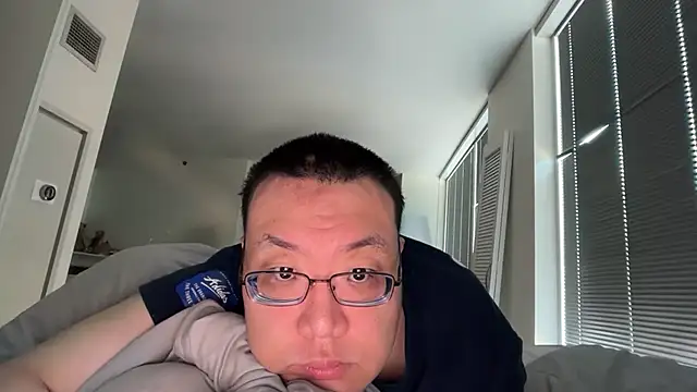 Show de happynewyear111222 na webcam