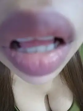 loving_candy Adlı Modelin Canlı XXX Sohbeti