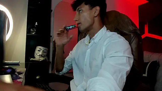 MaxiimoRomano_ 网络视讯表演