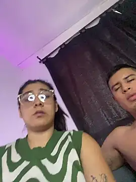 Chatroom XXX en direct de miaftmax