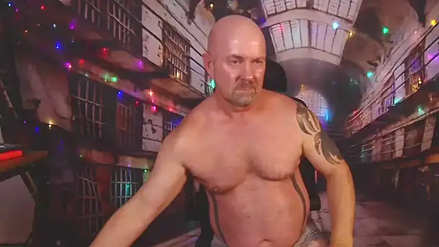 Chatroom XXX en direct de ManlyPrisonGuy