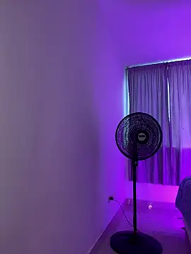 Yasmin_cute Show Webcam