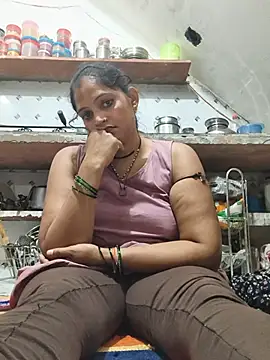 Chat XXX en directo de Mohni_love