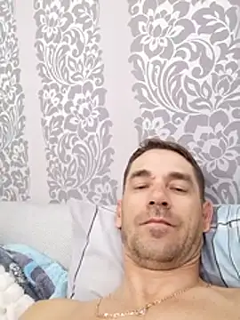 FreeRider111 live XXX chat