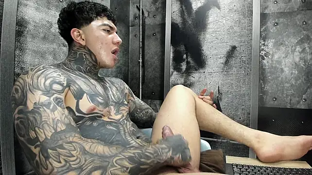 Gury_tattoo's Live XXX Chat