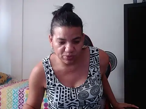 XXX chat uživo modela Adriana_0312