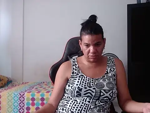 دردشة Adriana_0312 الجنسية المباشرة