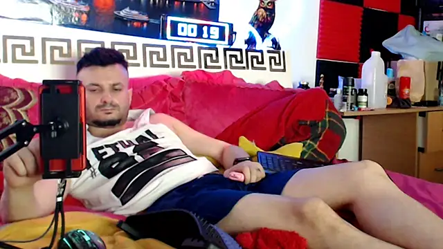 Hugec0ck007 Webcam-Show