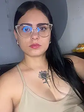دردشة Vannelope الجنسية المباشرة
