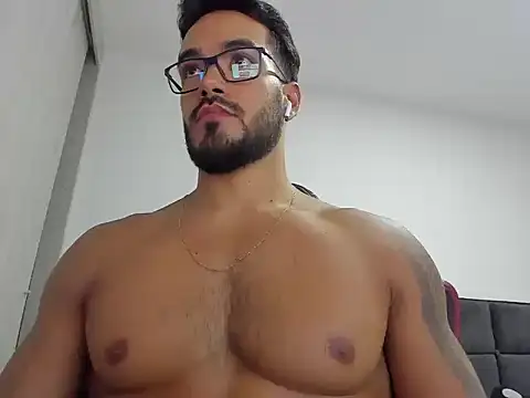 Chat +18 de Alexander_Martines ao vivo