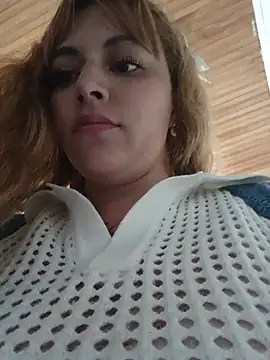 Isabella__Risky Chat XXX live