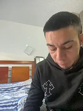 Chat XXX ao vivo de Taylor_DiamondBoy