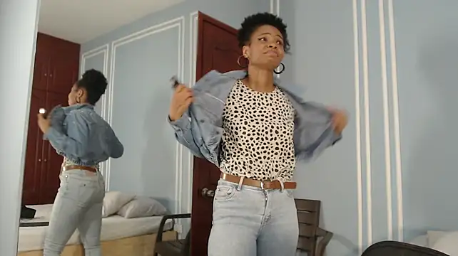 ChantalGarner Live XXX-Chat