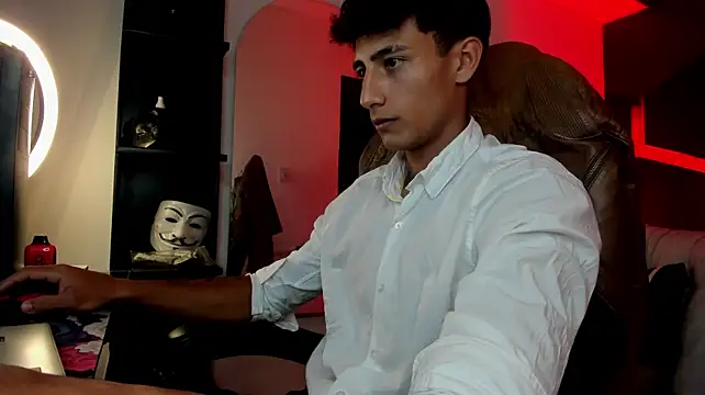 MaxiimoRomano_ 网络视讯表演
