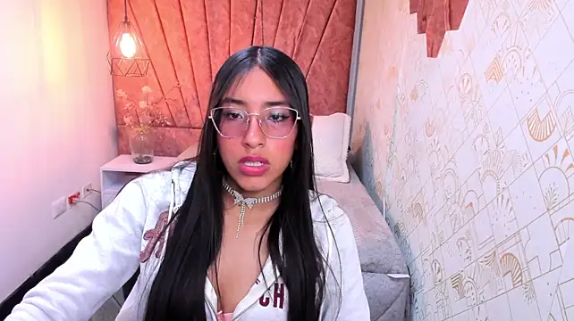 Gia_Evans__'s Live XXX Chat
