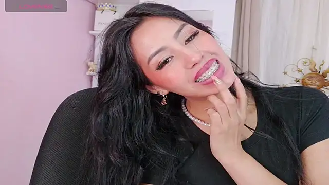 Miss_Charlottet's Live XXX Chat