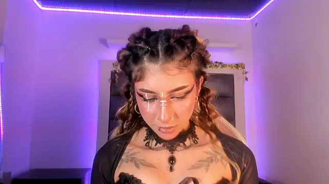 adhalee_js Chat XXX live