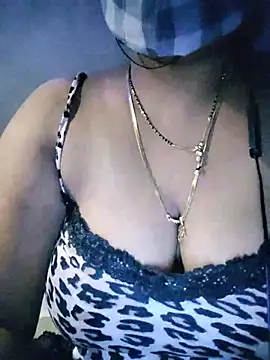 Kiara033's Webcam Show