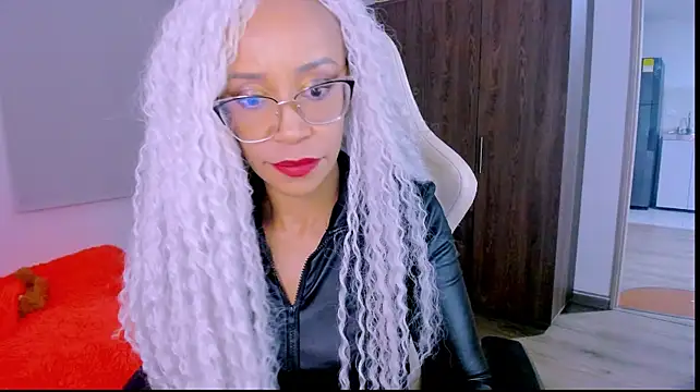ScarlettMalbec's Live XXX Chat