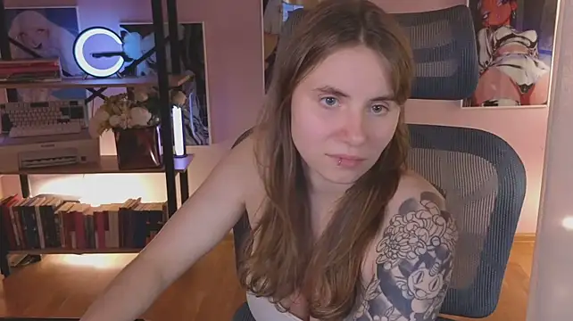Chat +18 de _AnnaStark_ ao vivo