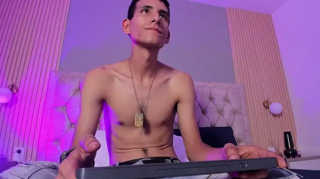 steveen_8 Webcamshow