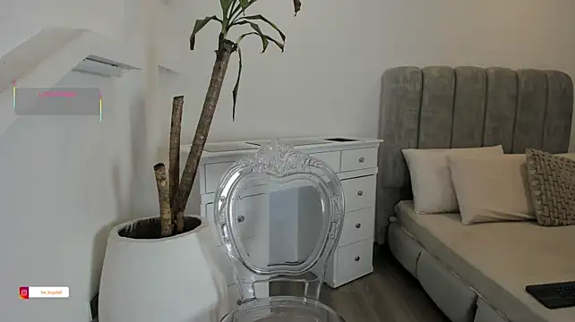 imkrystalln Live XXX chat
