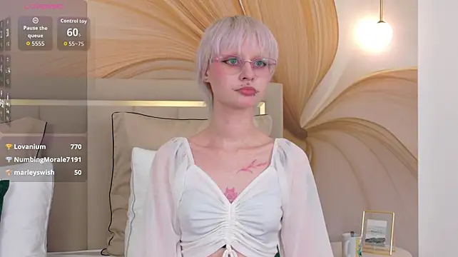 LauraDiazz's Live XXX Chat