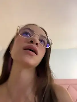 Chloe_Key Adlı Modelin Canlı XXX Sohbeti