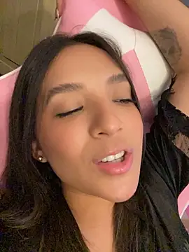 cutie_dance's Live XXX Chat