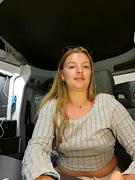 VanLifeVixen 在線直播表演
