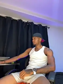 Chatroom XXX en direct de agrublack