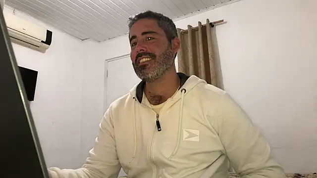 Онлайн чат XXX victor_chat