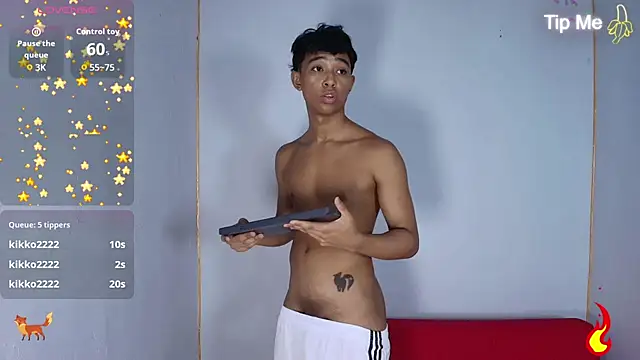 Little_Twink19x Adlı Modelin Canlı XXX Sohbeti
