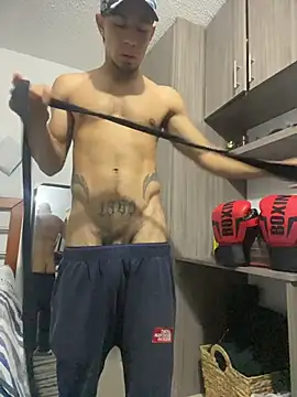 Chat XXX en directo de Taylor_DiamondBoy